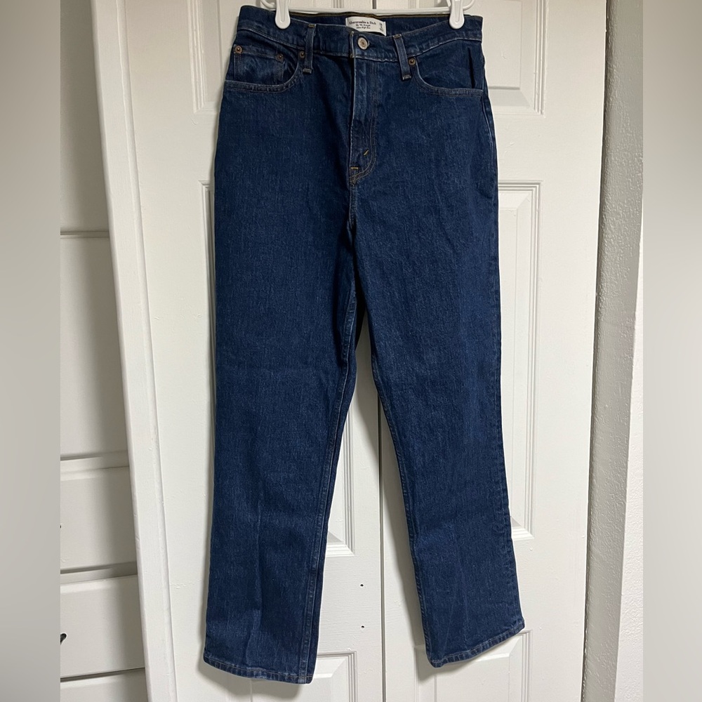 Abercrombie Ultra High Rise 90s Straight Jean Curve Love